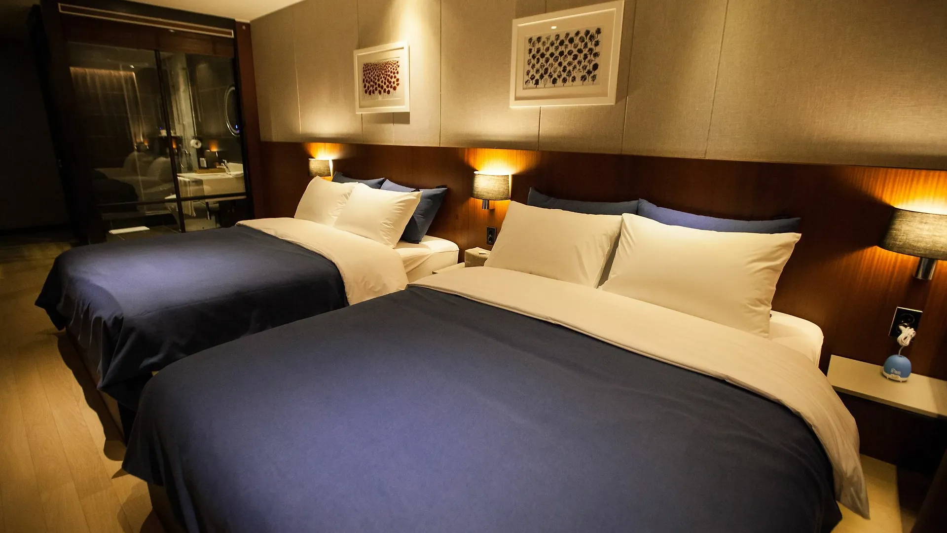 Brown Dot Hotel Пусан